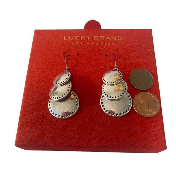 Lucky Brand Graduated Circle Drop Earrings in Hammered Silver Tone - Picture 7 of 9